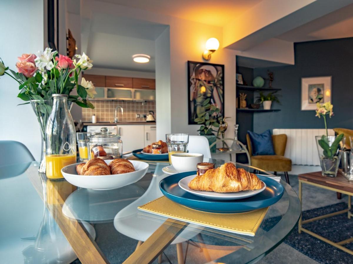 Pass The Keys Art Deco Inspired Apartment With Roof Top Views Shrewsbury Eksteriør billede