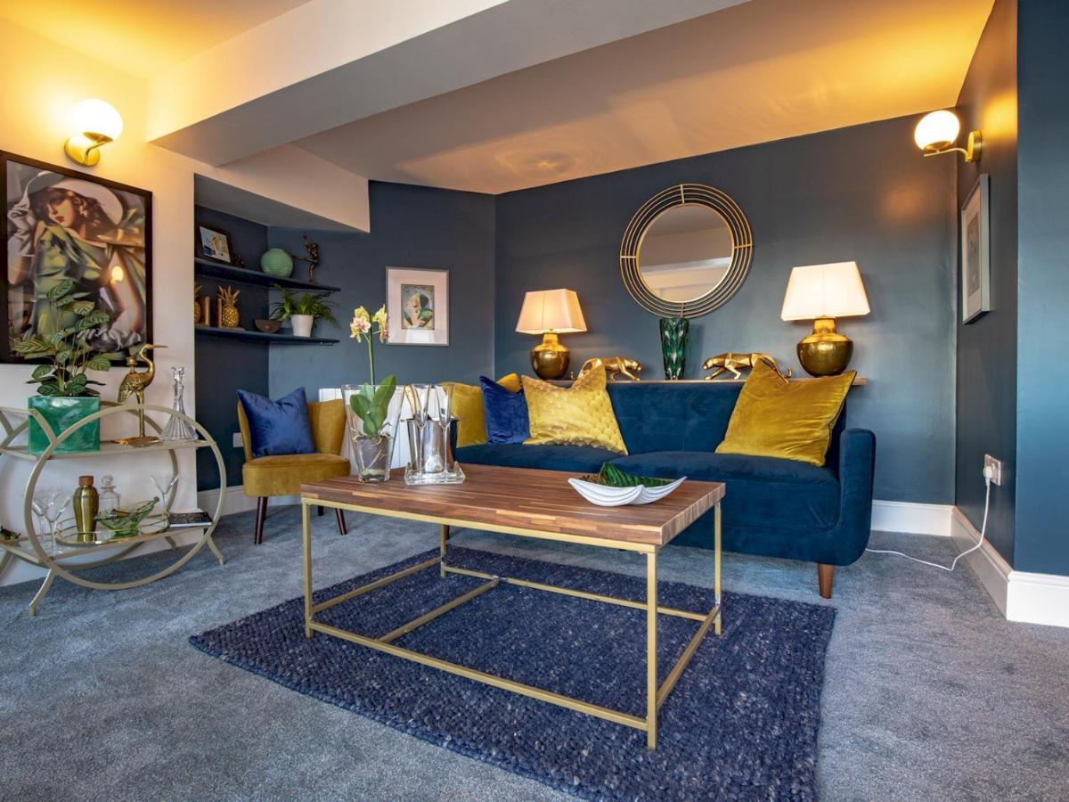 Pass The Keys Art Deco Inspired Apartment With Roof Top Views Shrewsbury Eksteriør billede