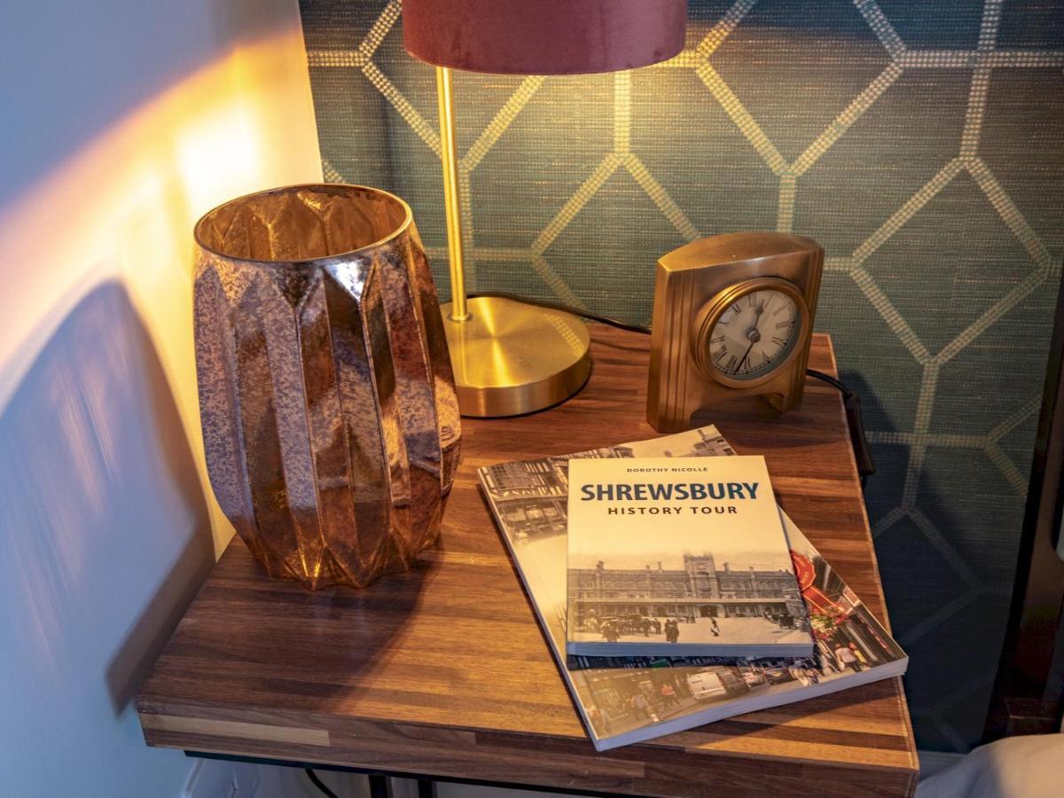 Pass The Keys Art Deco Inspired Apartment With Roof Top Views Shrewsbury Eksteriør billede